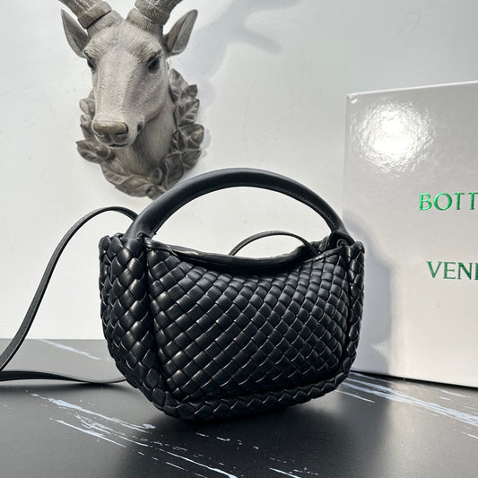 Bottega Veneta torbica