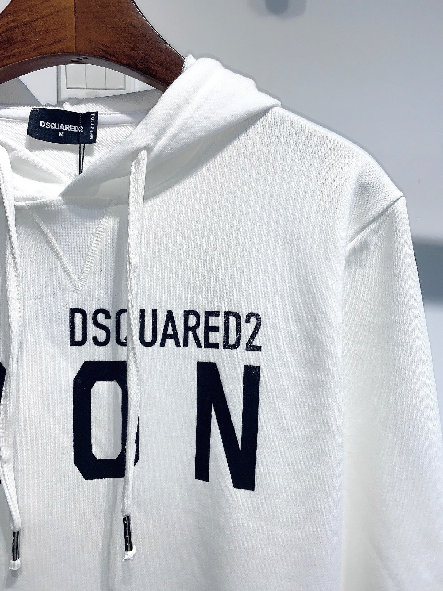 Dsquared2