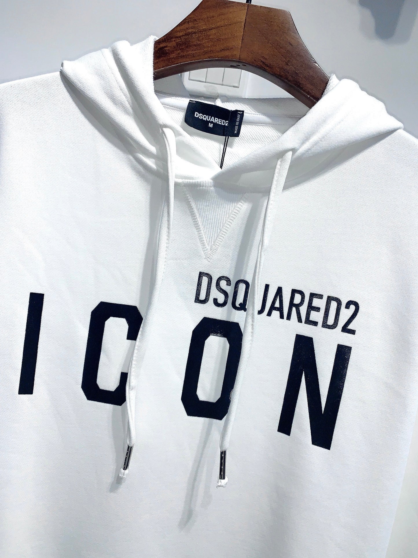 Dsquared2