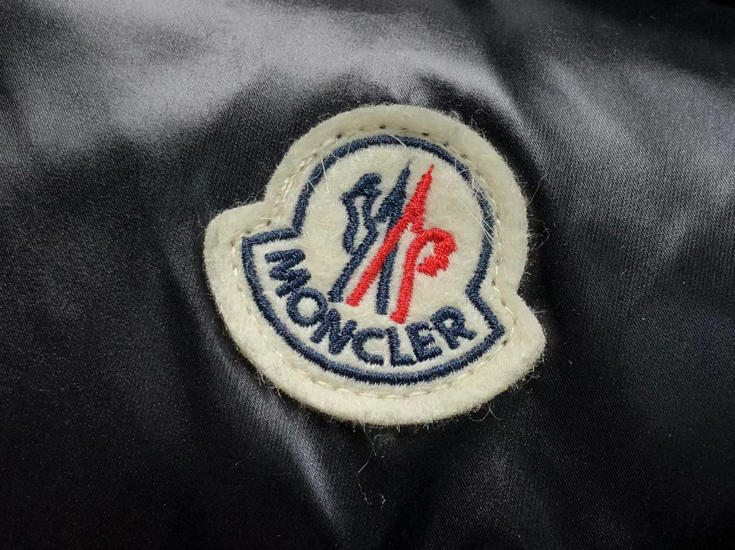 Moncler Prsluk