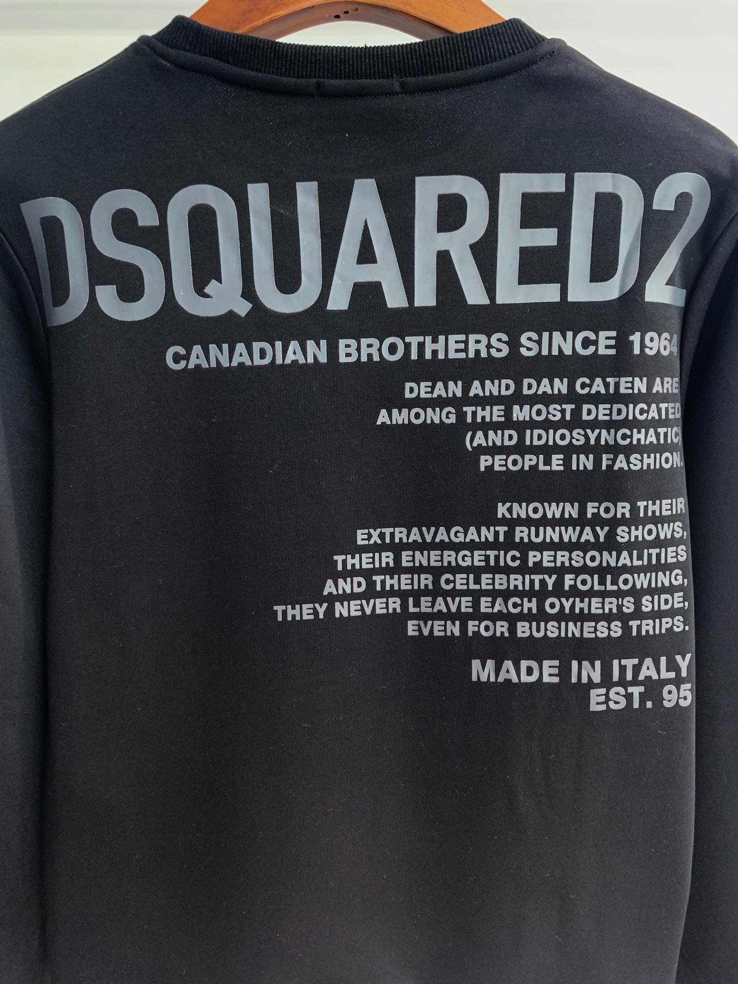 Dsquared2