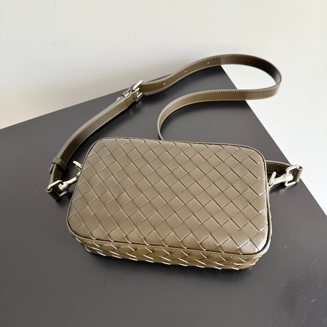 Bottega Veneta torbica
