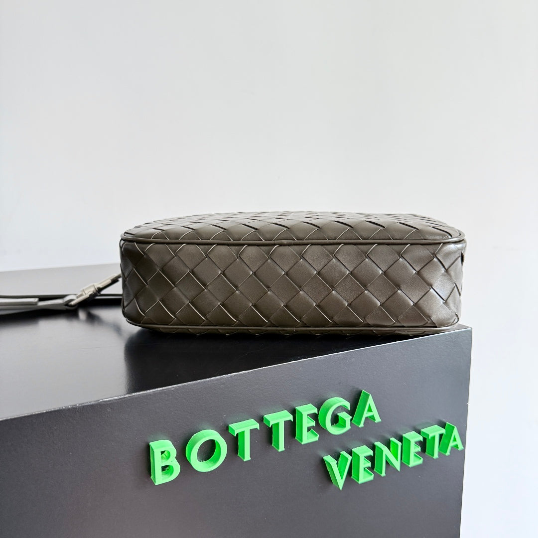 Bottega Veneta torbica