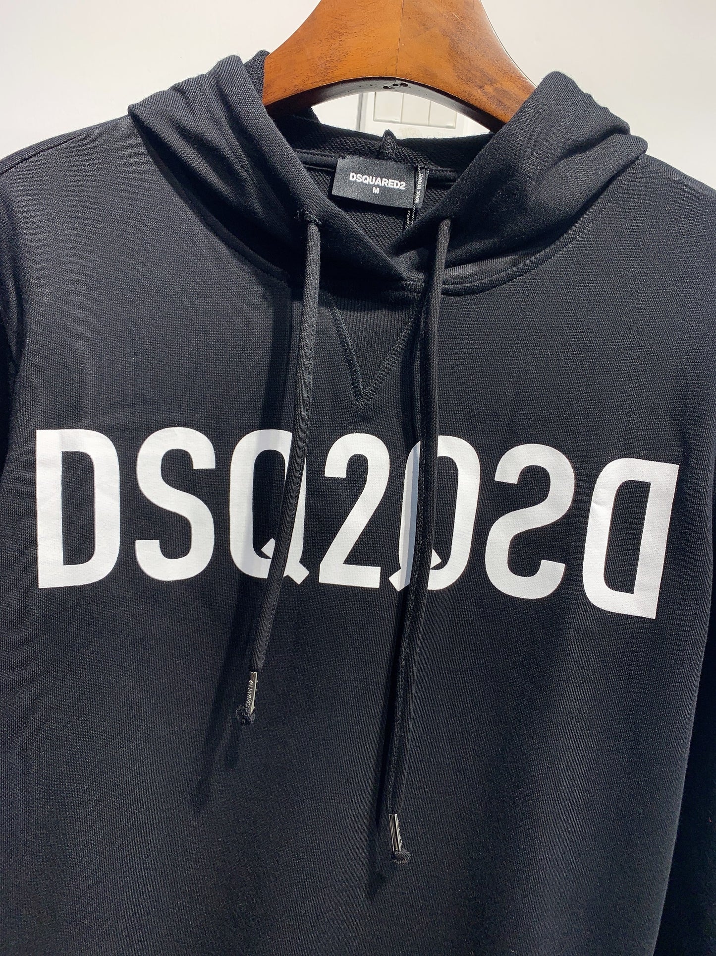 Dsquared2
