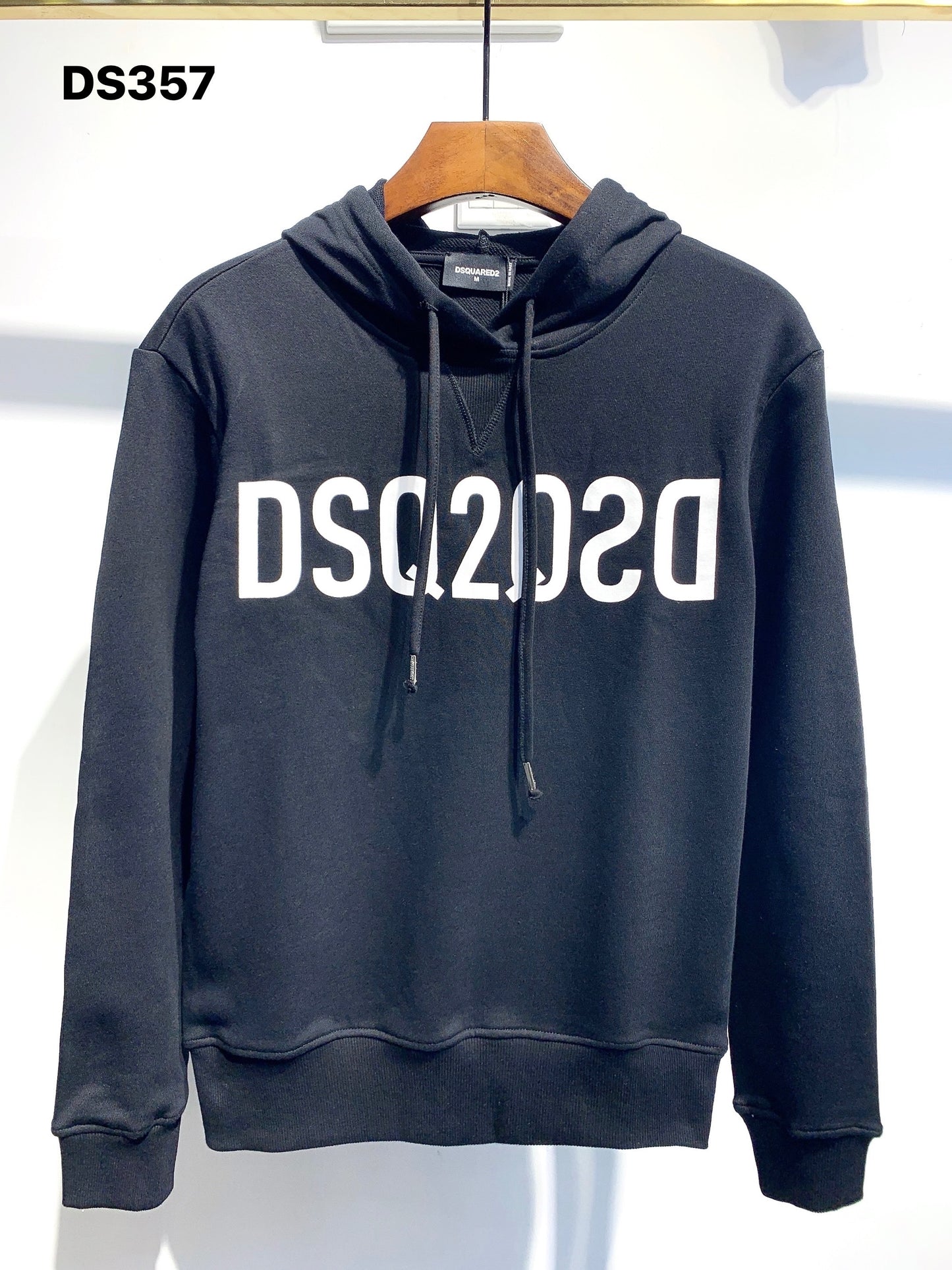 Dsquared2